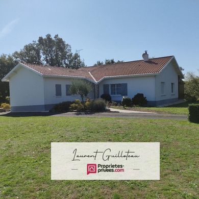 Luxury home in Mortagne-sur-Sèvre, Vendée