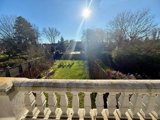 Luxury home in Marcq-en-Barœul, North