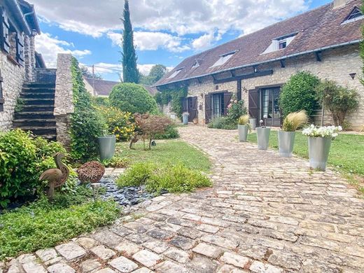 Rustico o Casale a Souppes-sur-Loing, Seine-et-Marne