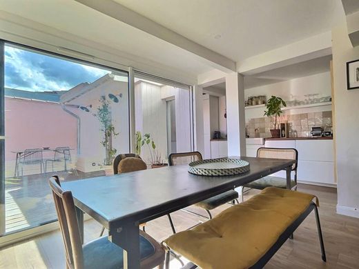 Luxury home in Bordeaux, Gironde