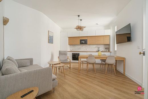 Apartment / Etagenwohnung in Marseille, Bouches-du-Rhône