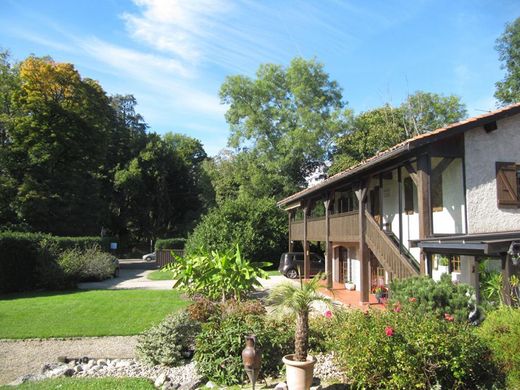 Luxury home in Bourg-en-Bresse, Ain