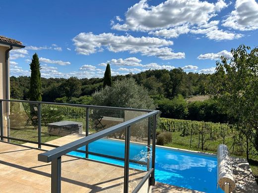 Casa di lusso a Saint-Caprais-de-Bordeaux, Gironda