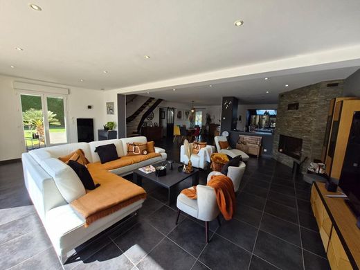 Luxury home in Anctoville-sur-Boscq, Manche