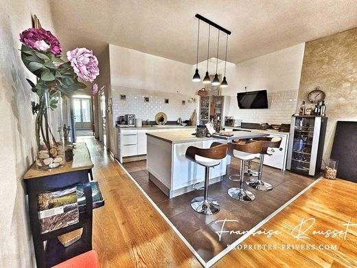 Apartamento - Fabrègues, Hérault