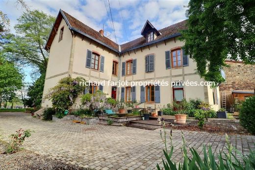 Casa de lujo en Lezoux, Puy de Dome