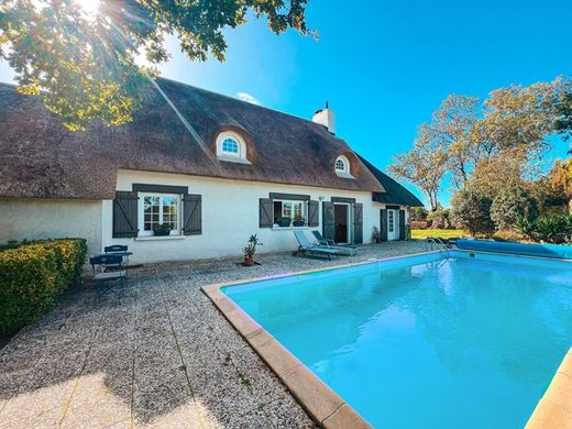 Saint-Étienne-de-Montluc, Loire-Atlantiqueの高級住宅