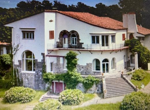 Villa in Saint-Jean-de-Luz, Pyrénées-Atlantiques