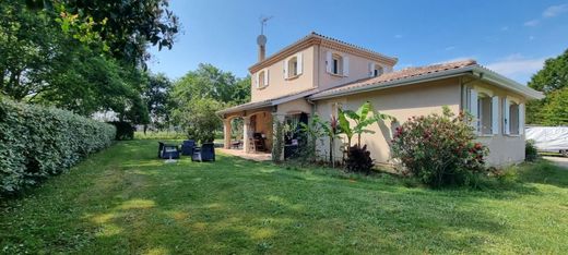 豪宅  Saint-Médard-en-Jalles, Gironde