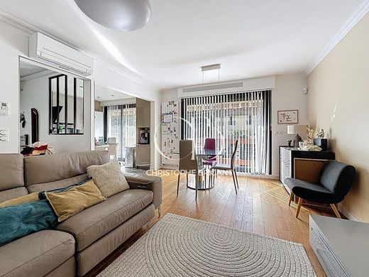 Luxury home in Villejuif, Val-de-Marne