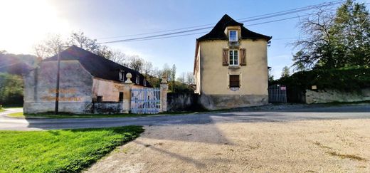 豪宅  Auriac-du-Périgord, Dordogne