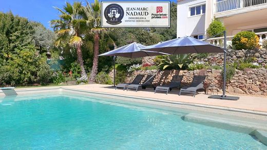 Luxury home in Saint-Aygulf, Var