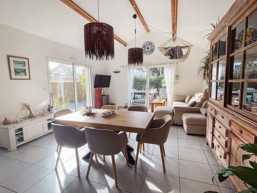 Luxury home in Saint-Brevin-les-Pins, Loire-Atlantique