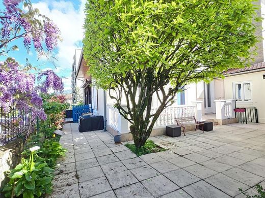 Luksusowy dom w Aix-les-Bains, Savoy