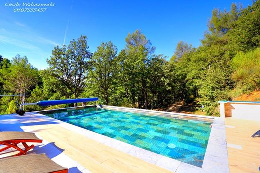 Luxus-Haus in Évenos, Var