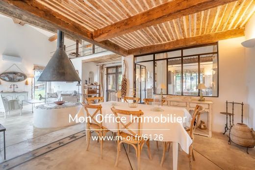 Luxus-Haus in Lauris, Vaucluse