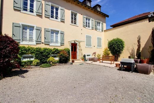 Luxe woning in Montbéliard, Doubs