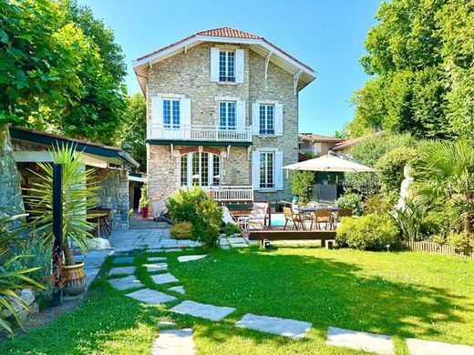 Villa in Bayonne, Pyrénées-Atlantiques