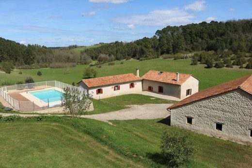 Landhaus / Bauernhof in Montrem, Dordogne