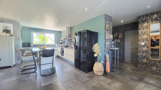 Luxury home in Saint-Martin-du-Fouilloux, Maine-et-Loire