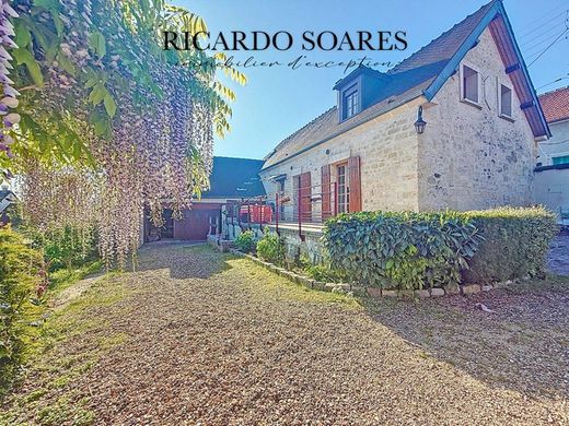 Rural or Farmhouse in Pontpoint, Oise