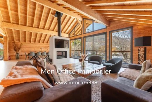 Chalet in Briançon, Hautes-Alpes