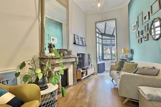 Apartment / Etagenwohnung in Bordeaux, Gironde