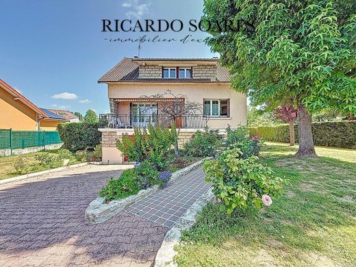 Luxury home in Le Thillay, Val d'Oise