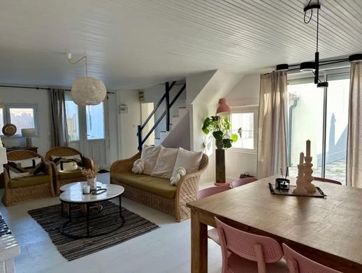 Элитный дом, L'Épine, Vendée