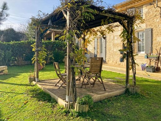 Galgon, Girondeの高級住宅