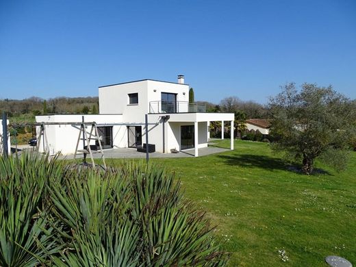 Villa in Sainte-Nathalène, Dordogne