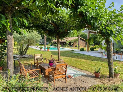 Luxury home in Salles, Gironde