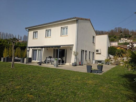 Luxury home in Geyssans, Drôme