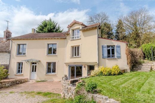 Luxury home in Seraincourt, Val d'Oise