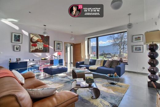 Luxury home in Montagnole, Savoy