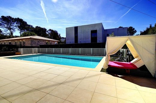 Apartment in Mougins, Alpes-Maritimes
