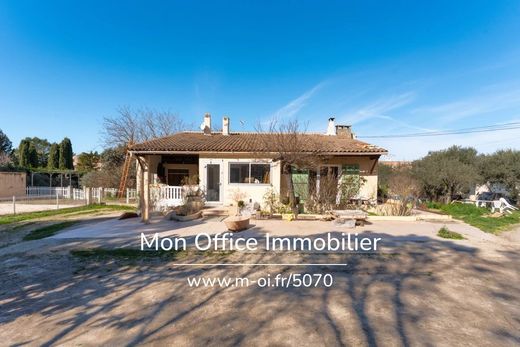 Villa à Ventabren, Bouches-du-Rhône