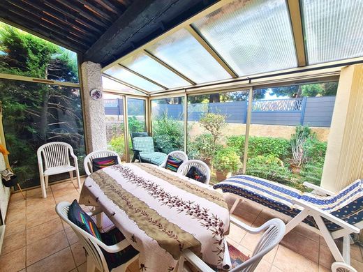 Maison de luxe à Six-Fours-les-Plages, Var