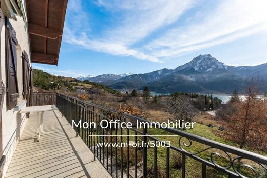 Luxury home for sale in Savines-le-Lac