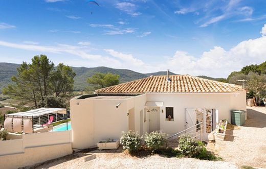 Luxury home in Signes, Var