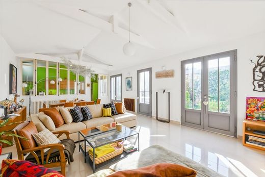 Villa in Bordeaux, Gironde