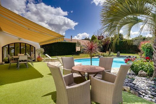 Casa de lujo en Mérignac, Gironda