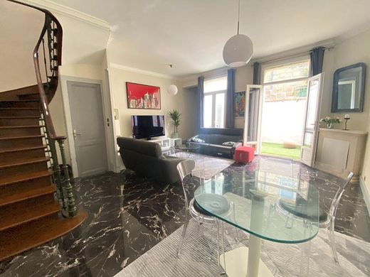 Luxury home in Bordeaux, Gironde