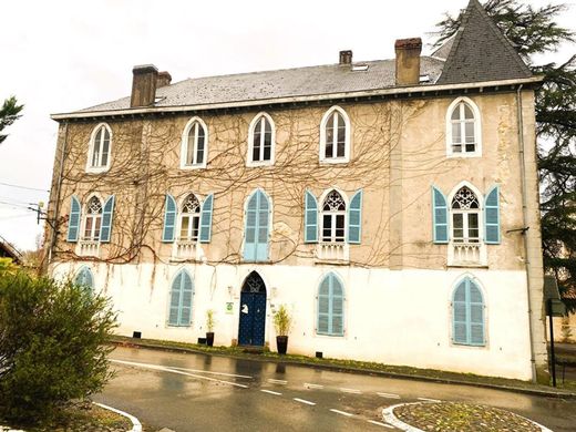 빌라 / Salies-de-Béarn, Pyrénées-Atlantiques