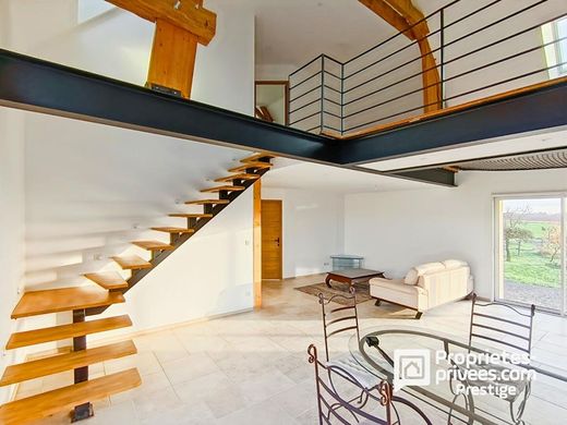 Villa in Vernou-sur-Brenne, Indre and Loire