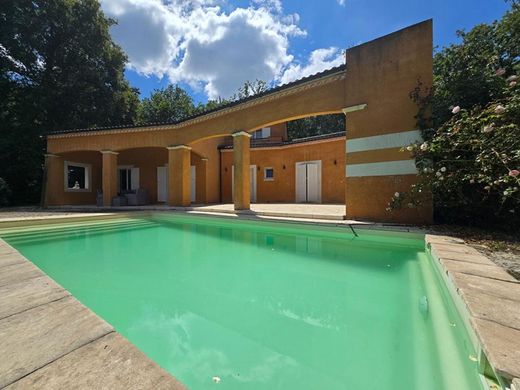 Luxus-Haus in Eygurande-et-Gardedeuil, Dordogne