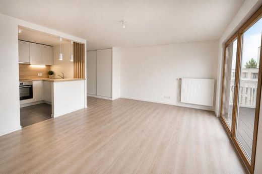 Apartment in Nanterre, Hauts-de-Seine