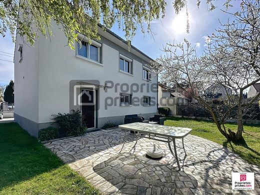 Элитный дом, Gretz-Armainvilliers, Seine-et-Marne