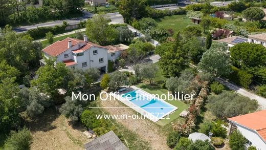 Luxury home in Mimet, Bouches-du-Rhône