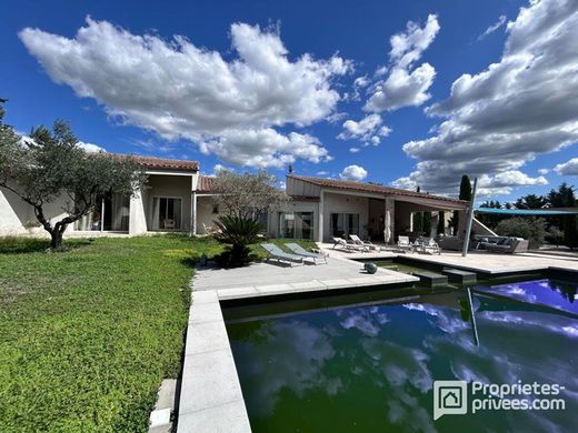 Luxury home in Pernes-les-Fontaines, Vaucluse